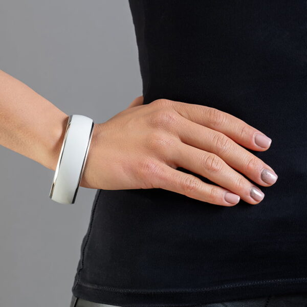 Minimálny náramok z bieleho a platinového jemného porcelánu