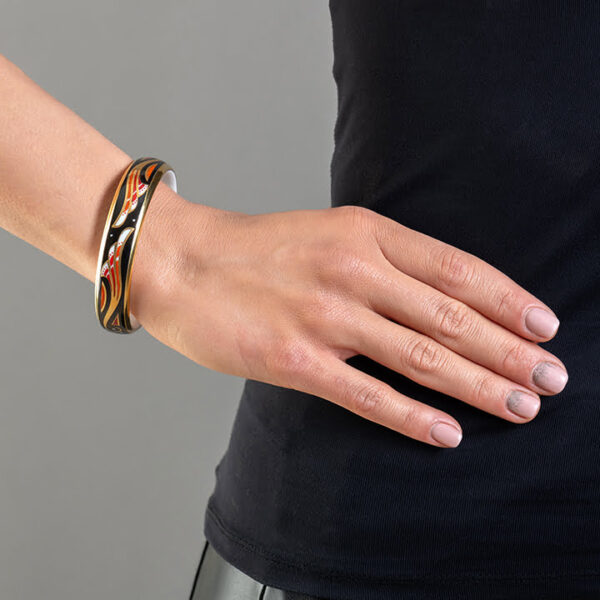 Art Deco červený jemný porcelánový náramok